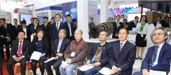 ●國際 舍弗勒獲高可靠風(fēng)電機(jī)組主軸軸承認(rèn)證書 ●國際 舍弗勒獲高可靠風(fēng)電機(jī)組主軸軸承認(rèn)證書