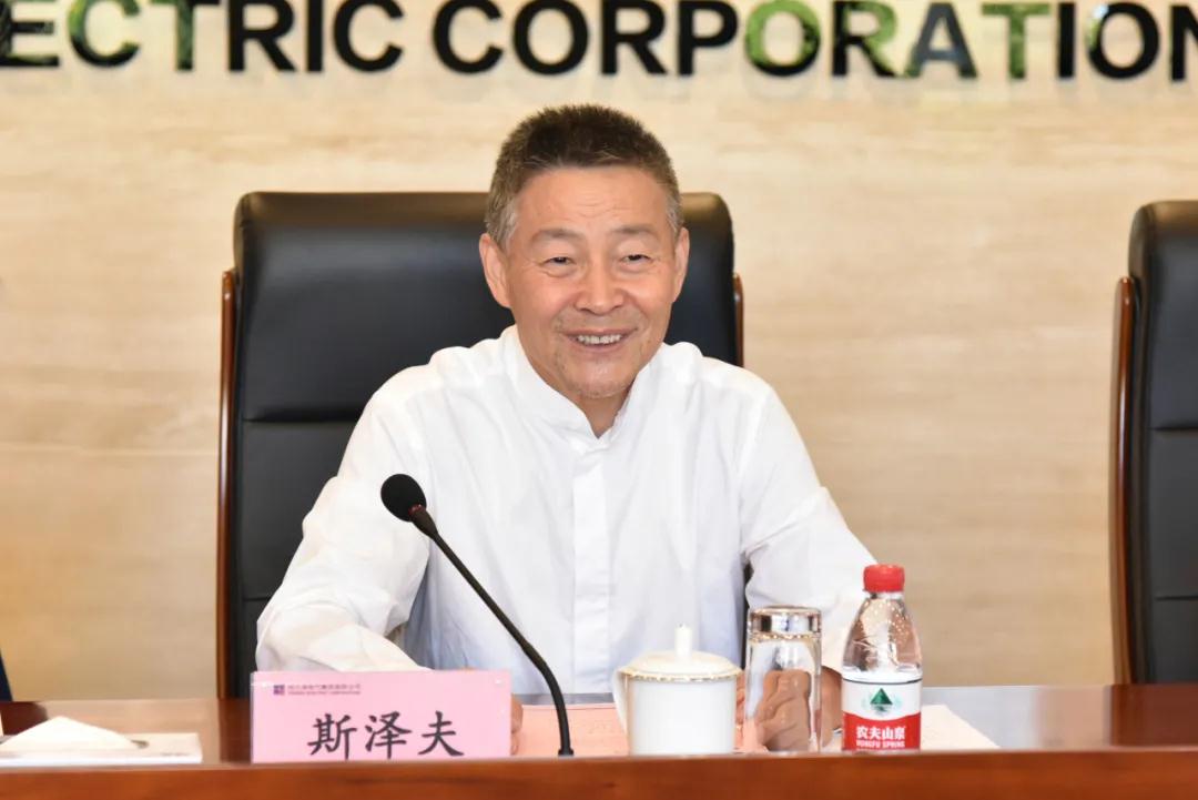哈電集團(tuán)斯?jié)煞驎?huì)見重慶機(jī)電集團(tuán)董事長(zhǎng)王玉祥 哈電集團(tuán)斯?jié)煞驎?huì)見重慶機(jī)電集團(tuán)董事長(zhǎng)王玉祥