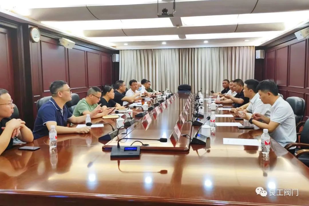 良工閥門集團一行應(yīng)邀赴文成縣就總部擬遷址計劃開展考察調(diào)研工作 良工閥門集團一行應(yīng)邀赴文成縣就總部擬遷址計劃開展考察調(diào)研工作