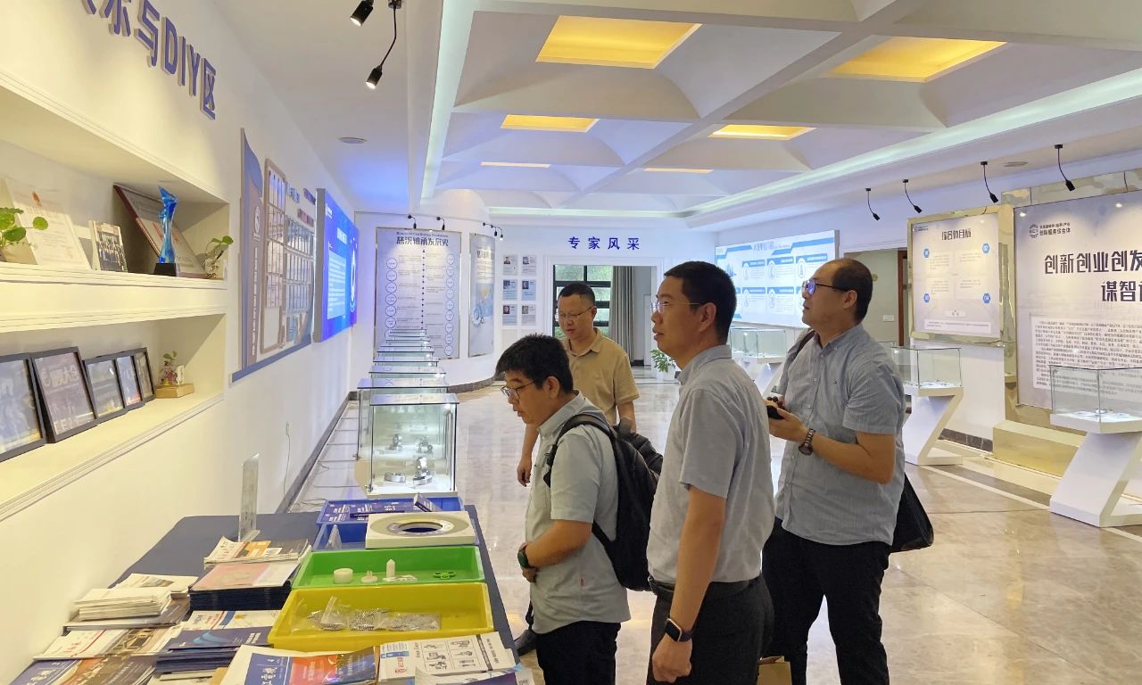 中國機械工程學會領導與專家蒞臨慈溪市軸承行業(yè)協(xié)會考察指導 中國機械工程學會領導與專家蒞臨慈溪市軸承行業(yè)協(xié)會考察指導