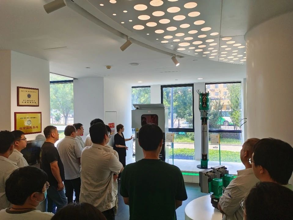 共繪供熱新篇章 北京建筑大學供熱管理專業(yè)定制研修班蒞臨威樂中國 共繪供熱新篇章 北京建筑大學供熱管理專業(yè)定制研修班蒞臨威樂中國
