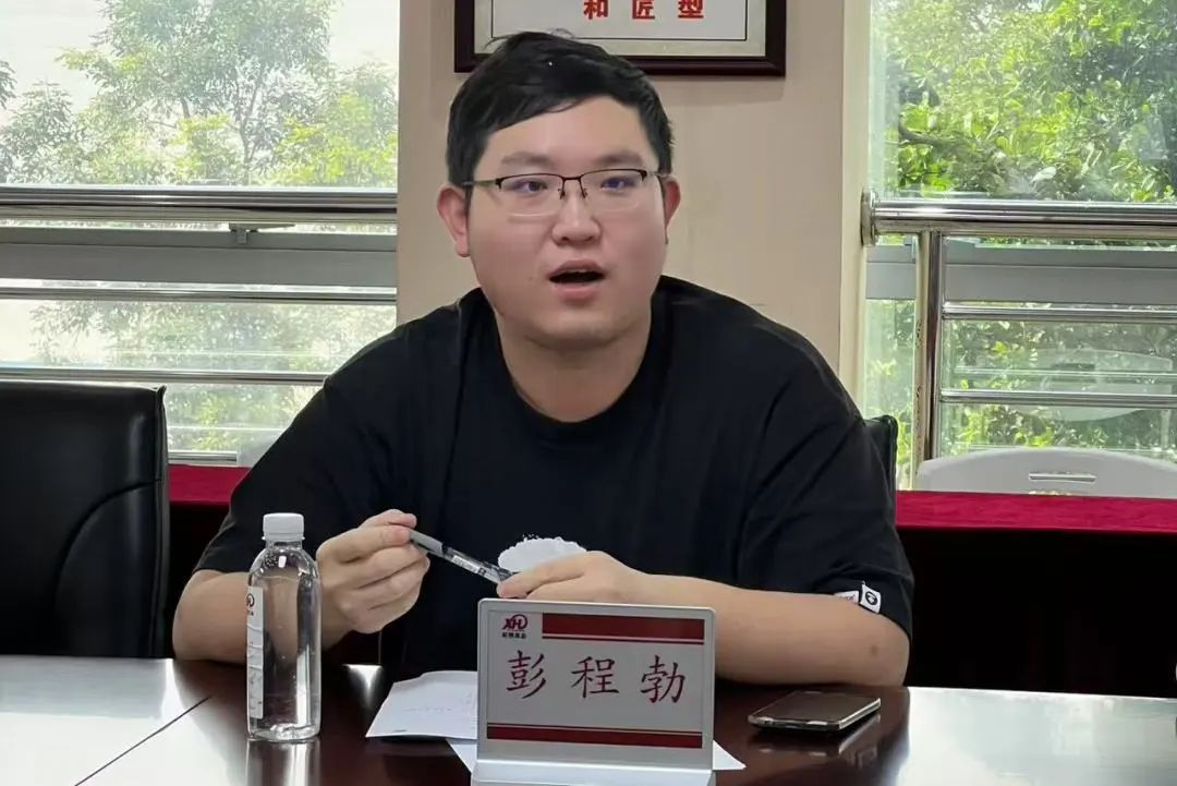 清華大學(xué)航天航空學(xué)院同學(xué)走進(jìn)昕恒泵業(yè)開展生產(chǎn)實(shí)習(xí) 清華大學(xué)航天航空學(xué)院同學(xué)走進(jìn)昕恒泵業(yè)開展生產(chǎn)實(shí)習(xí)