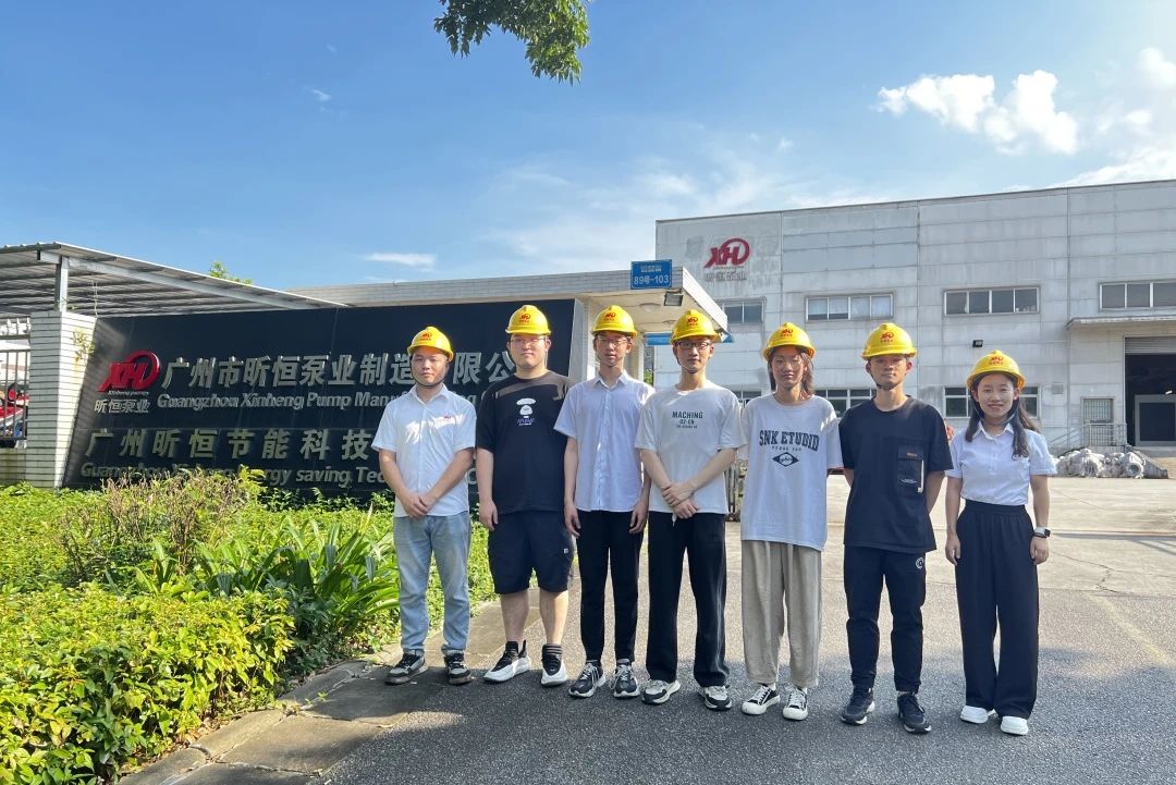 清華大學(xué)航天航空學(xué)院同學(xué)走進(jìn)昕恒泵業(yè)開展生產(chǎn)實(shí)習(xí) 清華大學(xué)航天航空學(xué)院同學(xué)走進(jìn)昕恒泵業(yè)開展生產(chǎn)實(shí)習(xí)