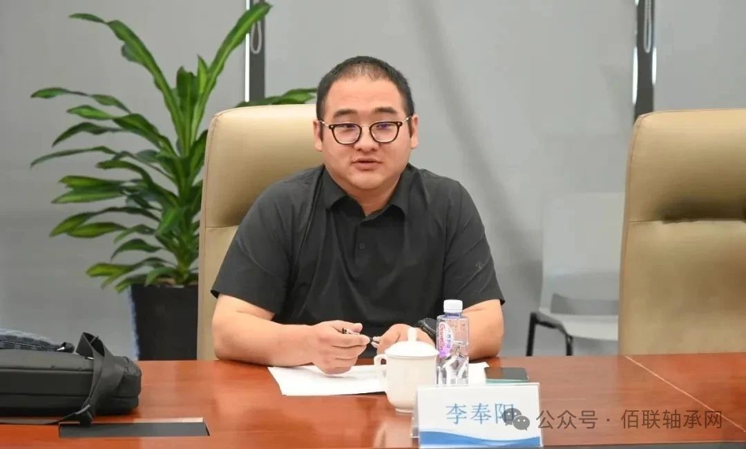 瓦房店冶金軸承集團副董事長、執(zhí)行董事李奉陽一行蒞臨澳森特鋼參觀交流 瓦房店冶金軸承集團副董事長、執(zhí)行董事李奉陽一行蒞臨澳森特鋼參觀交流